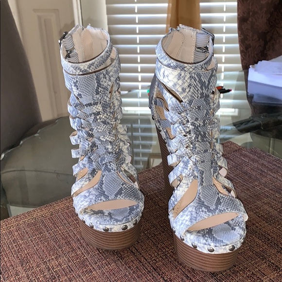 Just Fab Wedges - Picture 4 of 5